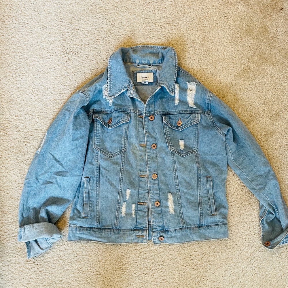 Slightly cropped Jean jacket